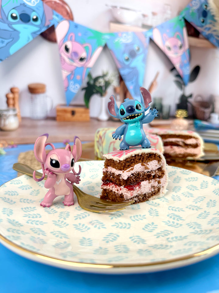 Angel &amp; Stitch® auf Torte