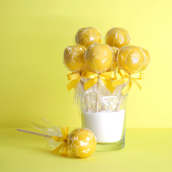 Einfarbige bunte Cake-Pops (12 Stück)