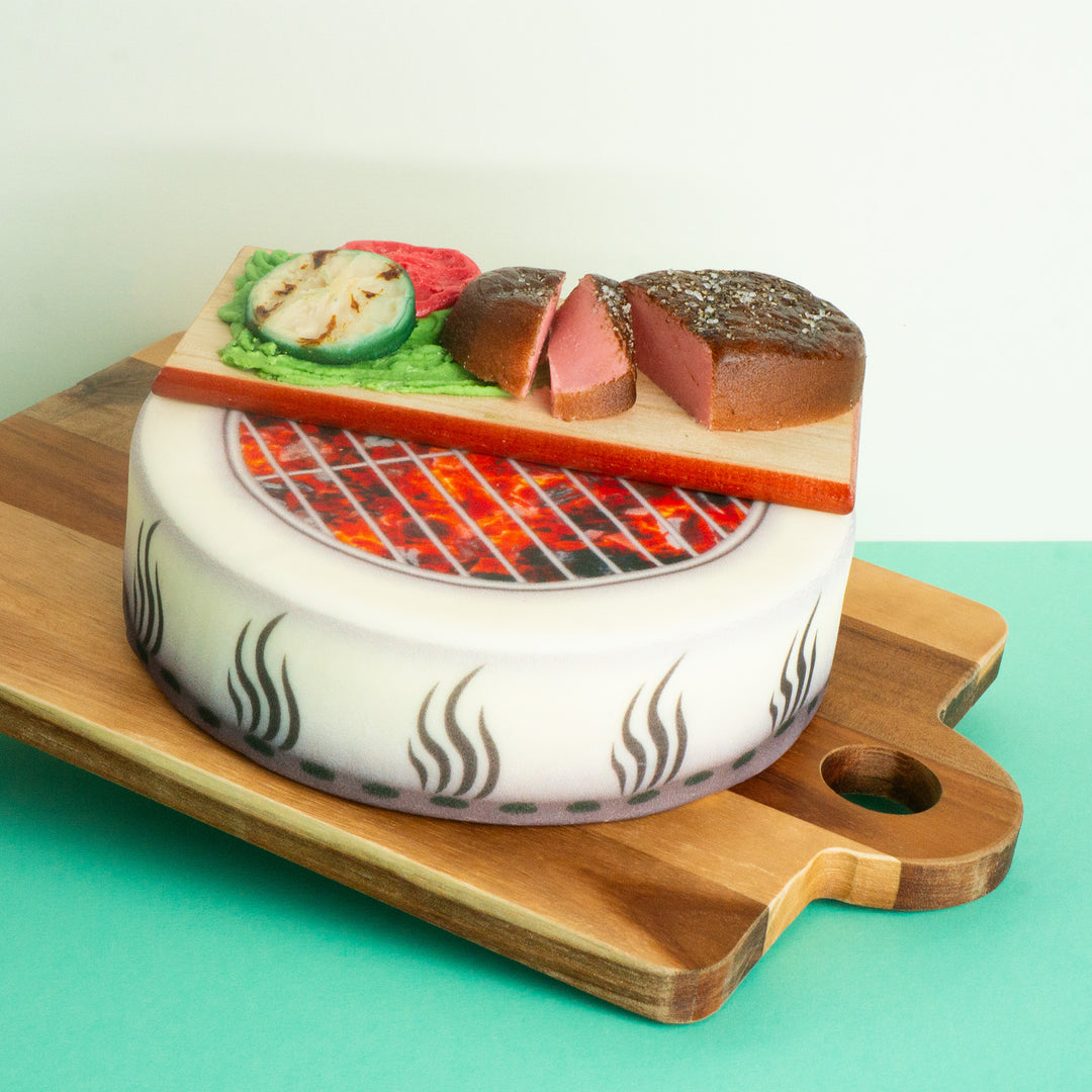Grill-Torte mit essbarem Marzipan-Grillgut