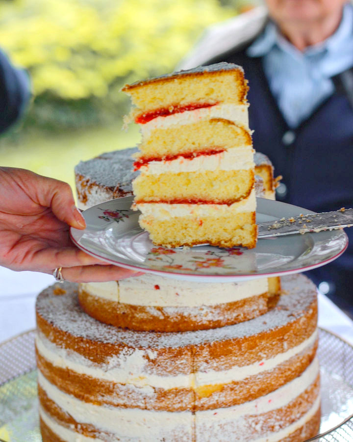 Naked Cake Größe L - Vanille/Himbeere