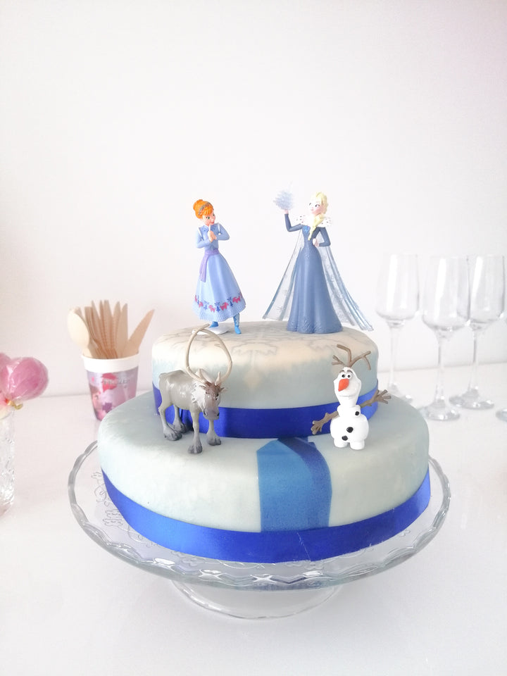 Die Eiskönigin® Elsa, Schwester Anna &amp; Olaf Figuren auf 2-stöckiger Schneeflocken-Torte