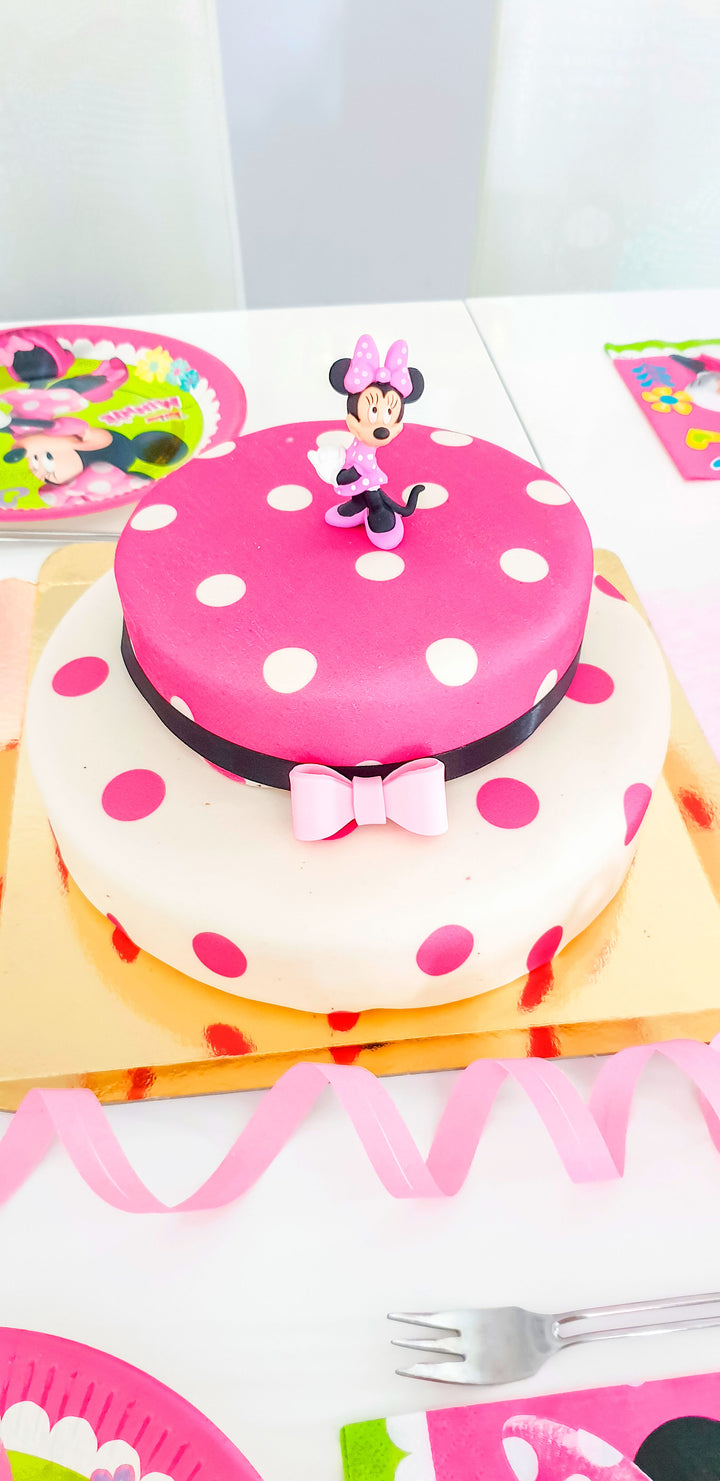 Minnie Maus® auf 2-stöckiger Punkte-Torte